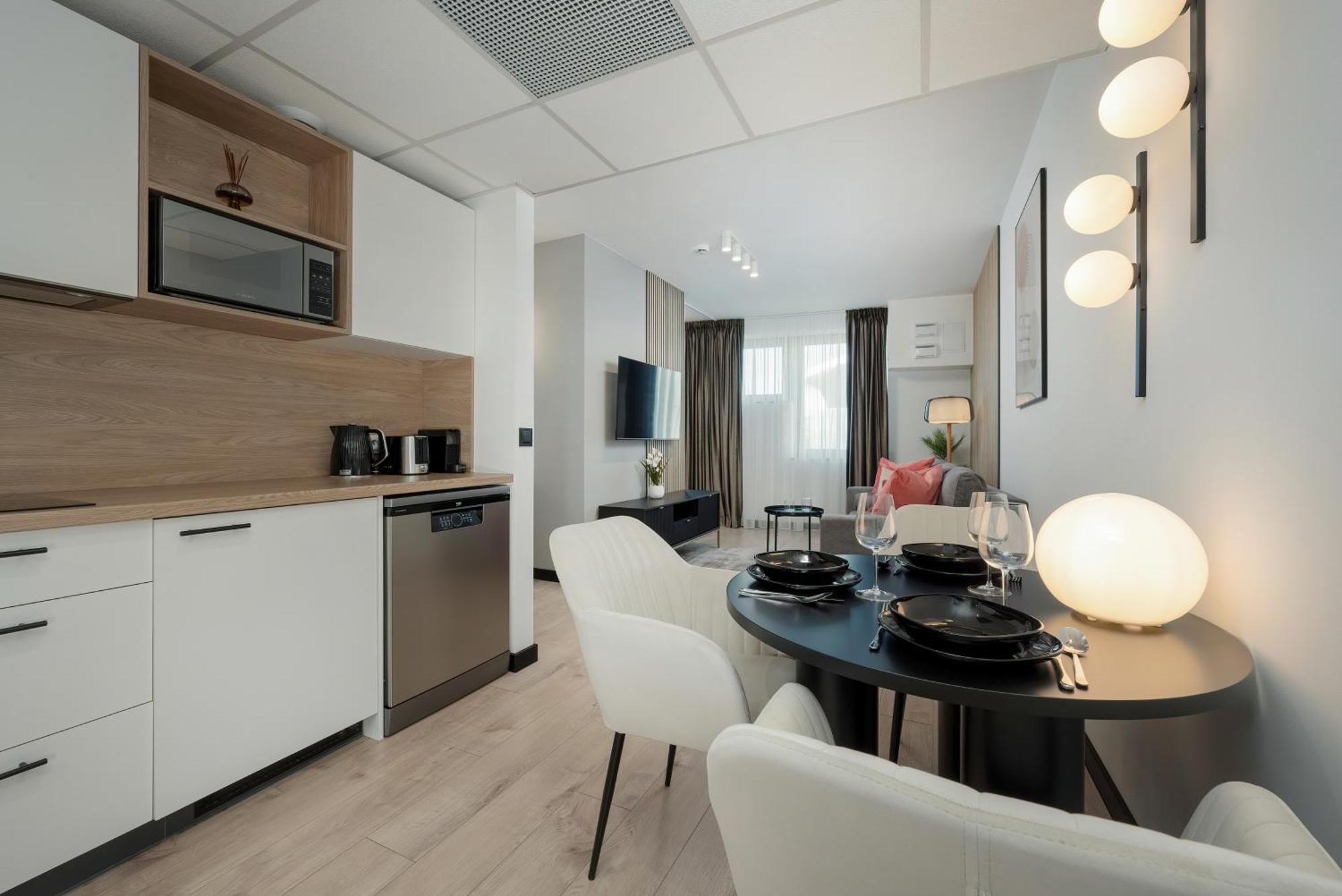 Wroclavia Apartments Dyrekcyjna By Noclegi Renters Breslavia Exterior foto